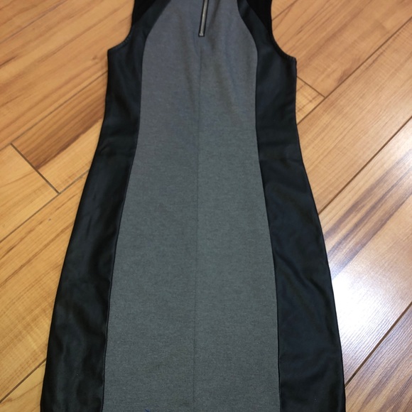 Gray fauxLeather Zip Dress Divided H&M Size 6. - Picture 4 of 7